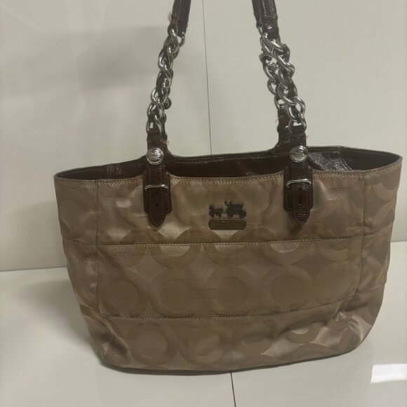Vintage Coach Madison Tribeca Art Tan gold satin Old signature print Tote Bag - Picture 1 of 14
